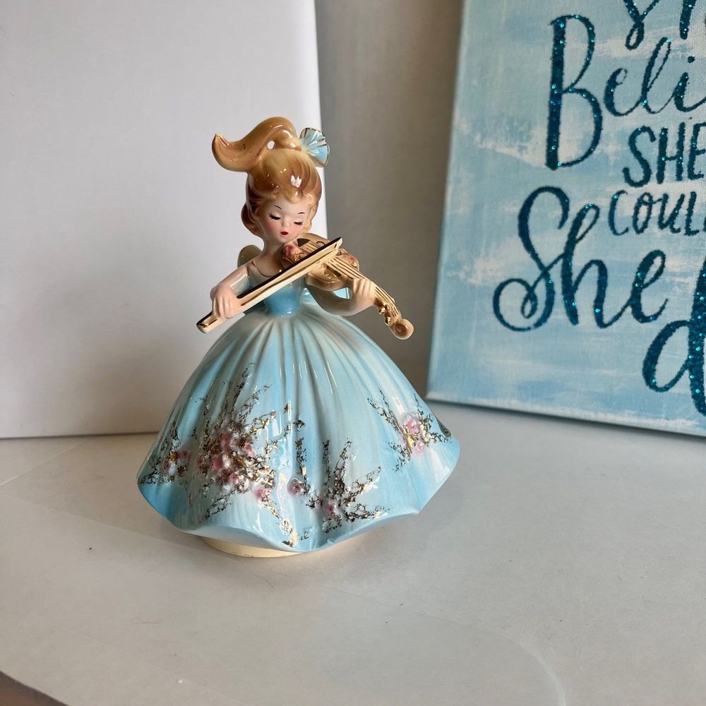 Josef Originals Musical Figurine Girl with Violin, Vintage Music Box